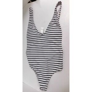 New Cupshe Cheeky Gal‎ Black White Stripe One Piece Swimsuit sz M
